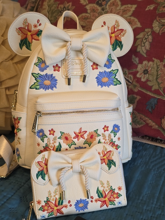 Disney Handbags - Disney White Floral Embroidered Bow Accent Mini Backpack and Wallet Set